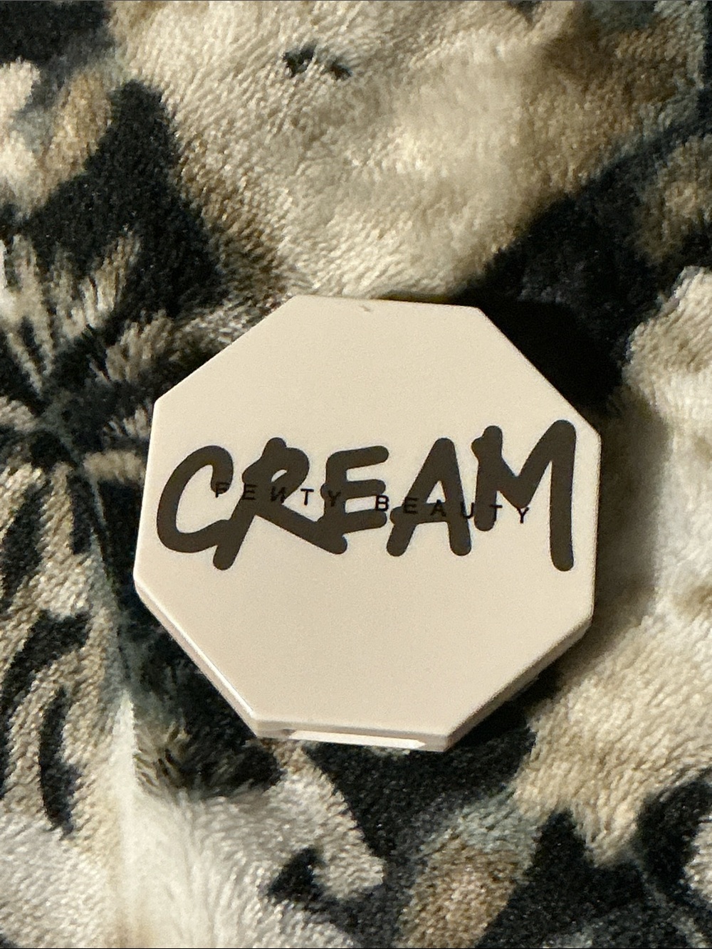 Fenty Strawberry Drip Cheeks Out Freestyle Cream Blush - Picture 4 of 6